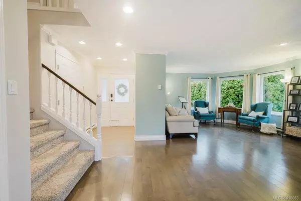 View Royal, BC V9B 6C8,2310 Francis View Dr