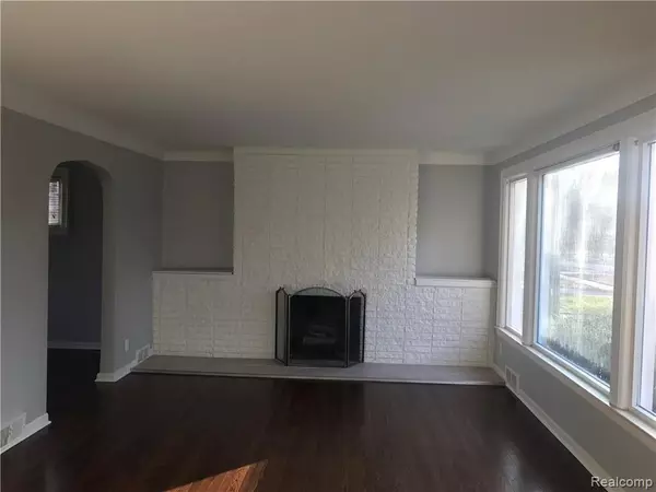 Detroit, MI 48223,15874 ASHTON RD