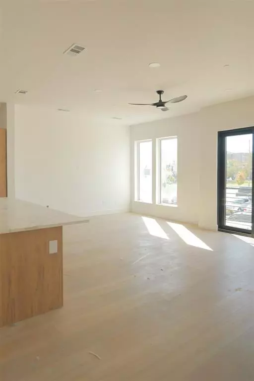 Dallas, TX 75204,4200 Munger Avenue #1