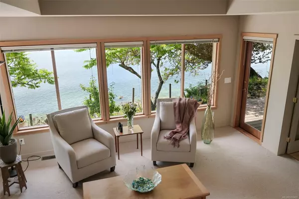 Salt Spring, BC V8K 1A3,114 Arbutus Rd