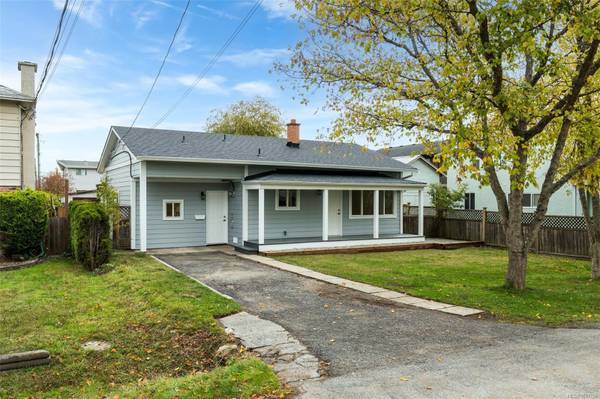 9617 Fourth St, Sidney, BC V8L 2Y5