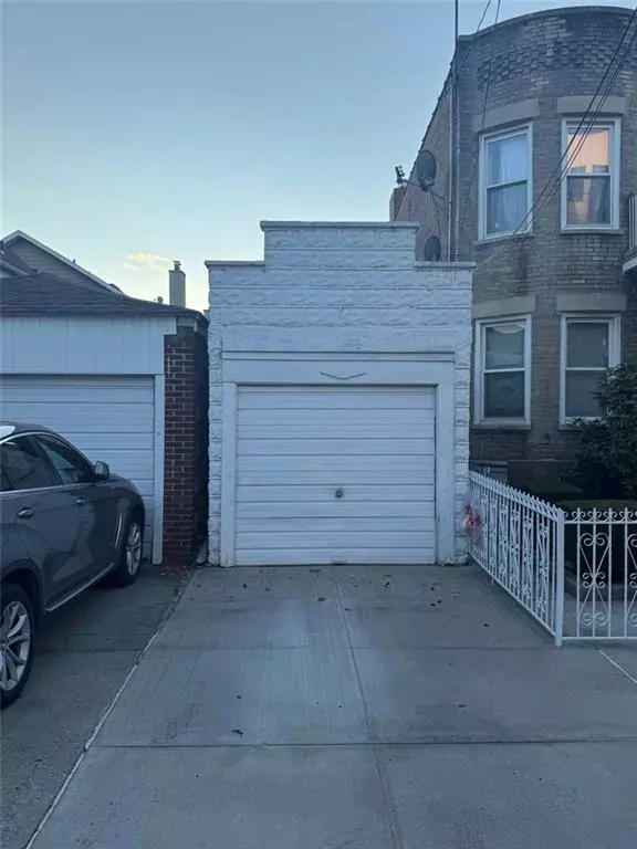 Brooklyn, NY 11210,3517 Avenue I