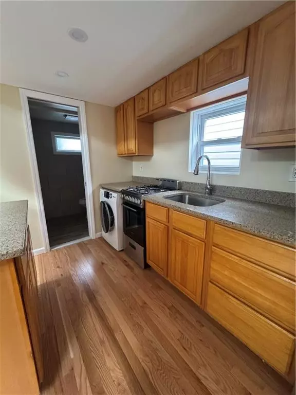 Rockaway Park, NY 11694,108-12 Rockaway Beach BLVD #4