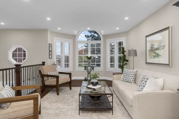 Barrie, ON L4N 9R4,14 Brookfield CRES