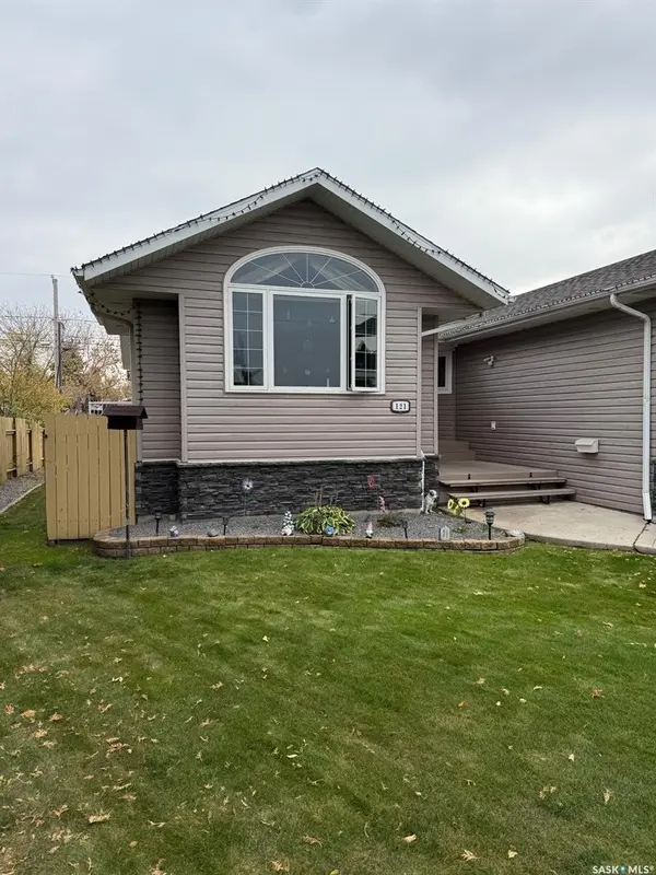 121 18th STREET W, Battleford, SK S0M 0E0