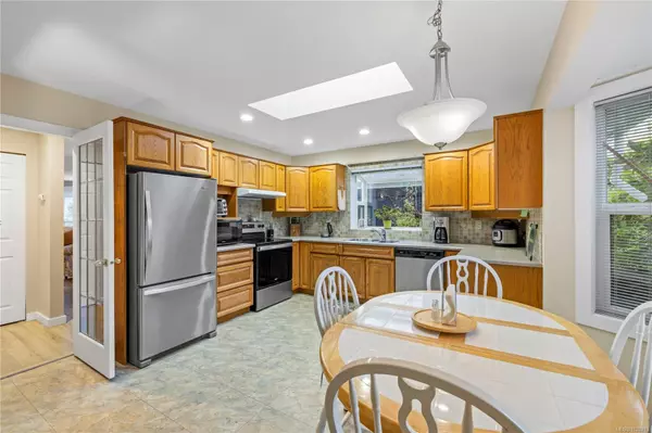 Parksville, BC V9P 1E3,779 Daffodil Dr