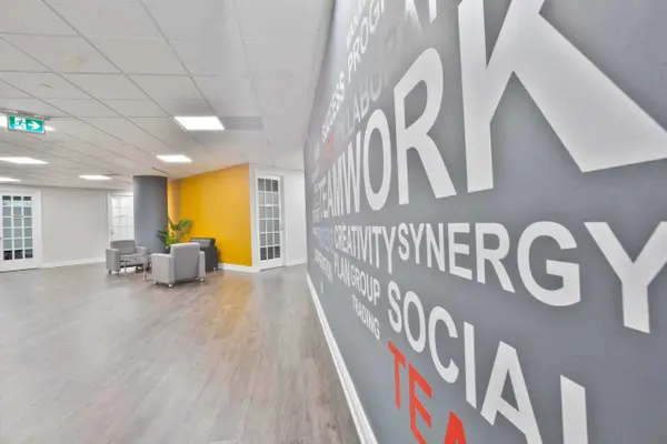 Burlington, ON L7L 6W6,5500 North Service RD #300-23