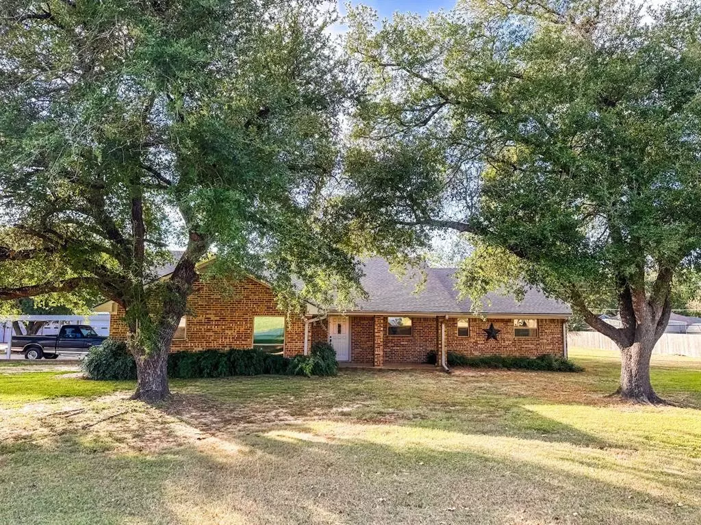 Teague, TX 75860,111 Parkwood Road