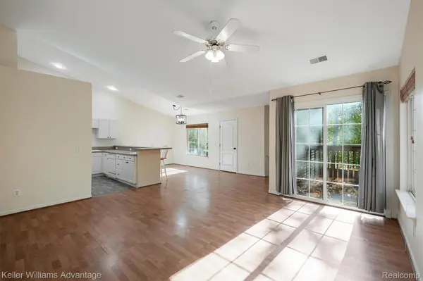 Waterford, MI 48327,867 Saybrook DR