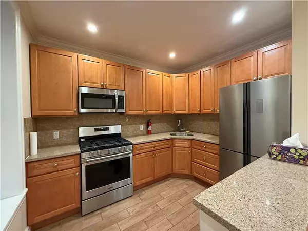 Brooklyn, NY 11209,413 88th ST