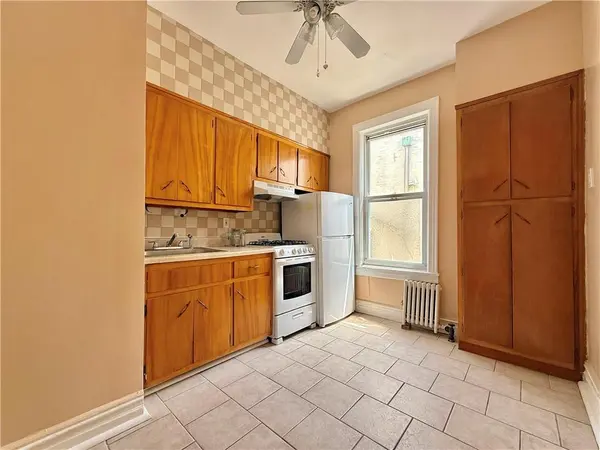 Brooklyn, NY 11209,344 89th ST