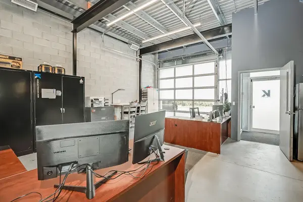 Burlington, ON L7T 0C5,1158 King RD #16