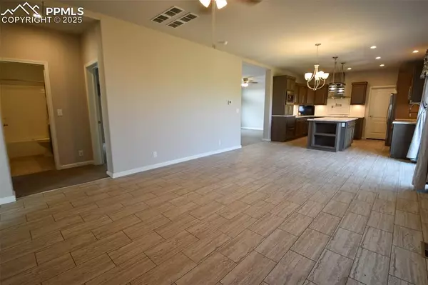 Calhan, CO 80808,923 Spotted Owl WAY