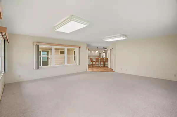 Lihue, HI 96766,4041 MAPU PL