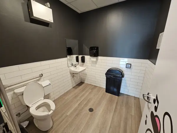 Brampton, ON L6S 0B8,9055 Airport RD #7