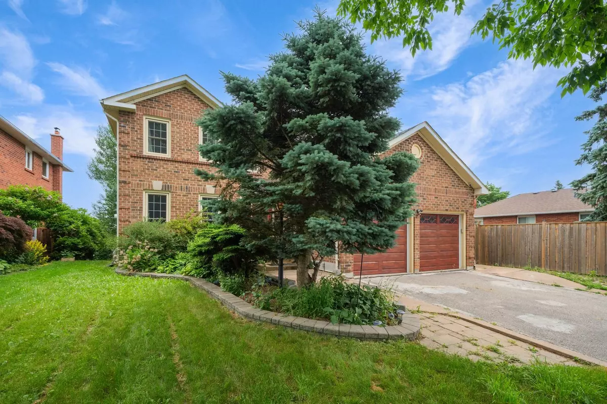 Aurora, ON L4G 4R9,102 Crawford Rose DR