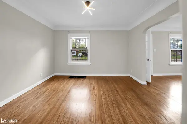 Detroit, MI 48238,13903 Cloverlawn AVE