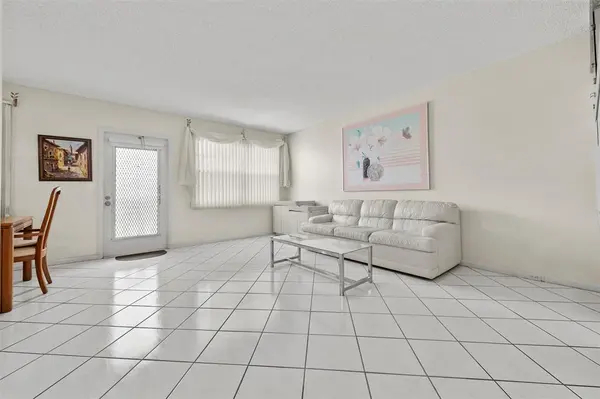 Boca Raton, FL 33434,3082 Exeter #3082