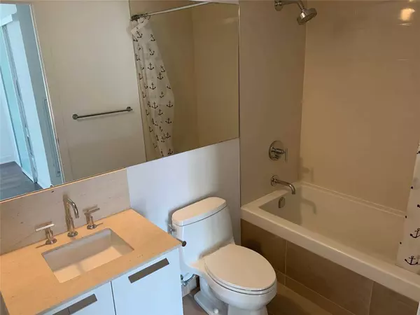 Toronto C08, ON M4Y 0C3,50 Charles ST E #1705