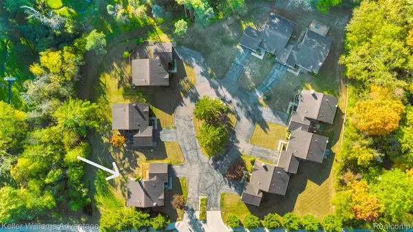 Farmington Hills, MI 48336,31441 Orchard Brook CT