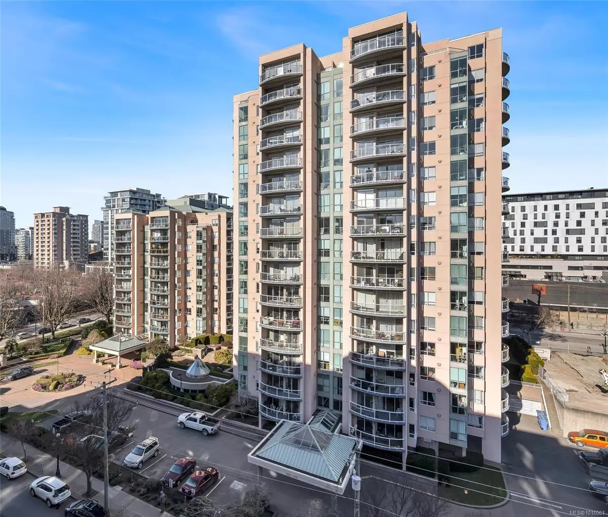 Victoria, BC V8V 4Y4,1020 View St #1006