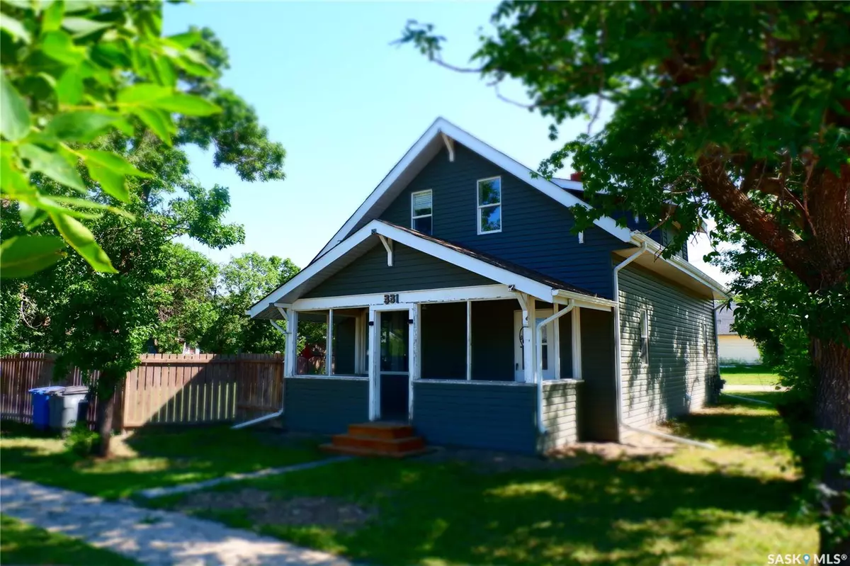 Assiniboia, SK S0H 0B0,331 3rd AVENUE W