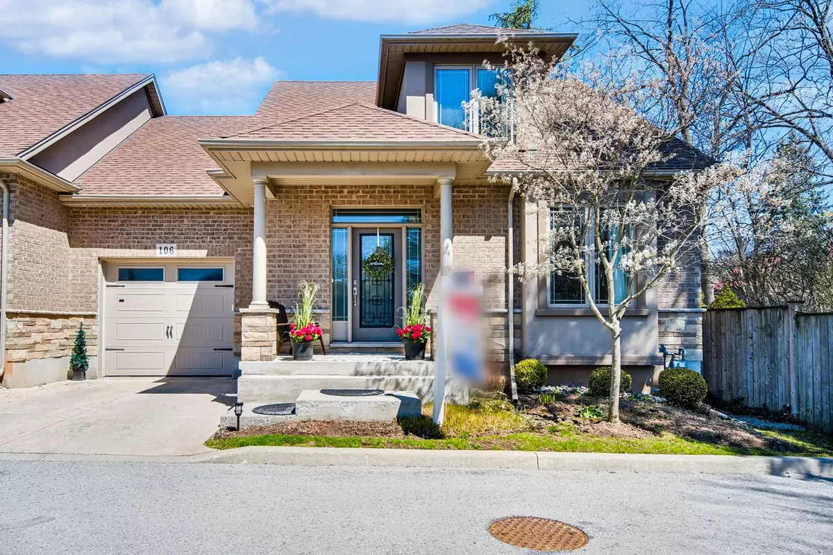 Niagara Falls, ON L2G 0G4,6186 Dorchester RD #106