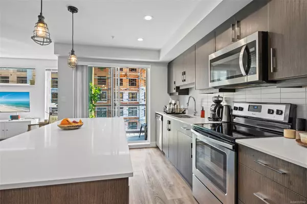 Esquimalt, BC V9A 3M4,826 Esquimalt Rd #403