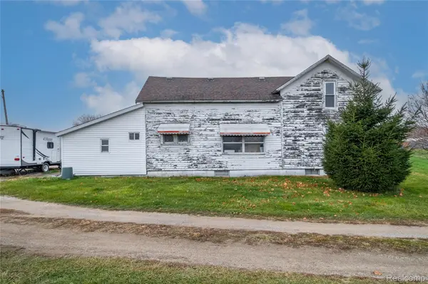 1907 Krouse RD, Owosso Charter Township, MI 48867