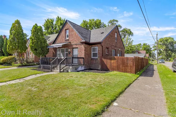 Detroit, MI 48235,18517 Robson ST