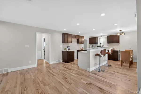 Detroit, MI 48223,14891 Grandville AVE