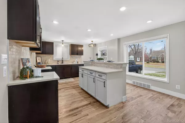 Detroit, MI 48223,14891 Grandville AVE