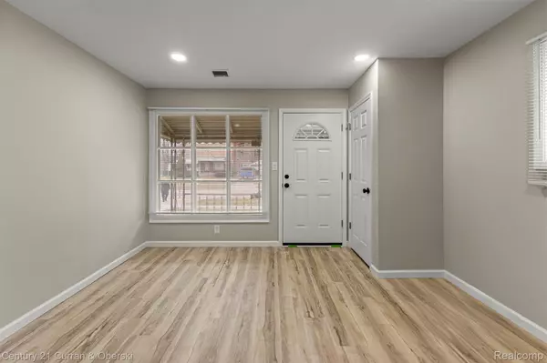 Redford, MI 48239,11384 Sioux