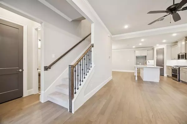 Fort Worth, TX 76114,305 Sunset Lane #102