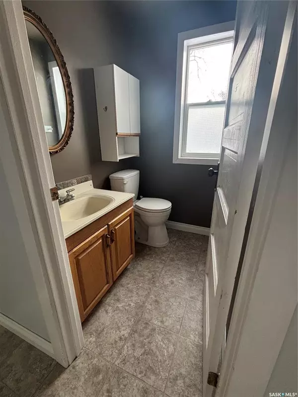 Assiniboia, SK S0H 0B0,331 3rd AVENUE W