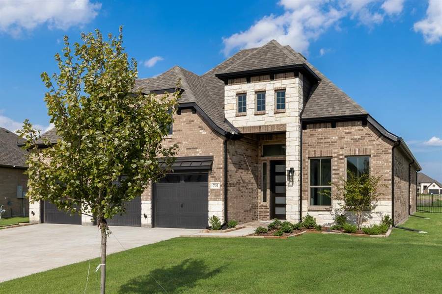704 Proverbs Court, Heath, TX 75032