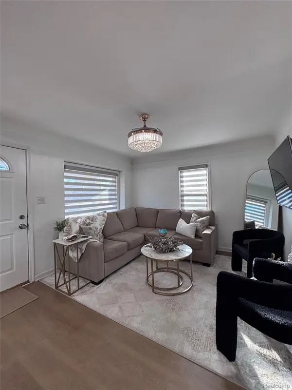 Dearborn, MI 48128,1501 N Lafayette ST