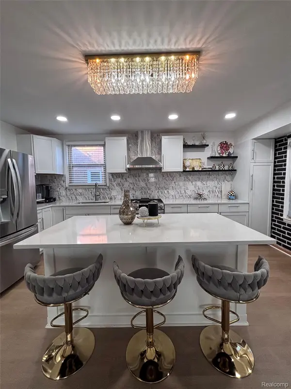 Dearborn, MI 48128,1501 N Lafayette ST