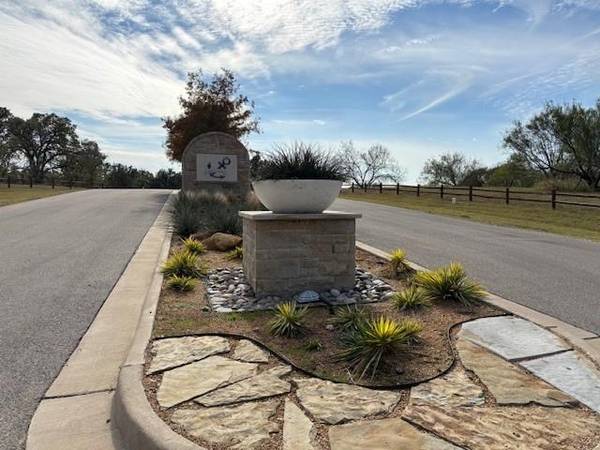 Streetman, TX 75859,9 captains court