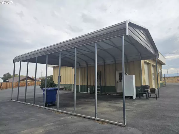 North Powder, OR 97867,995 3rd ST