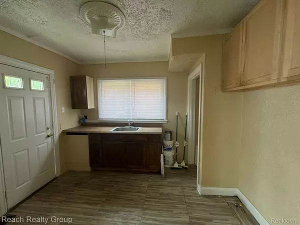 Detroit, MI 48227,15355 COYLE ST