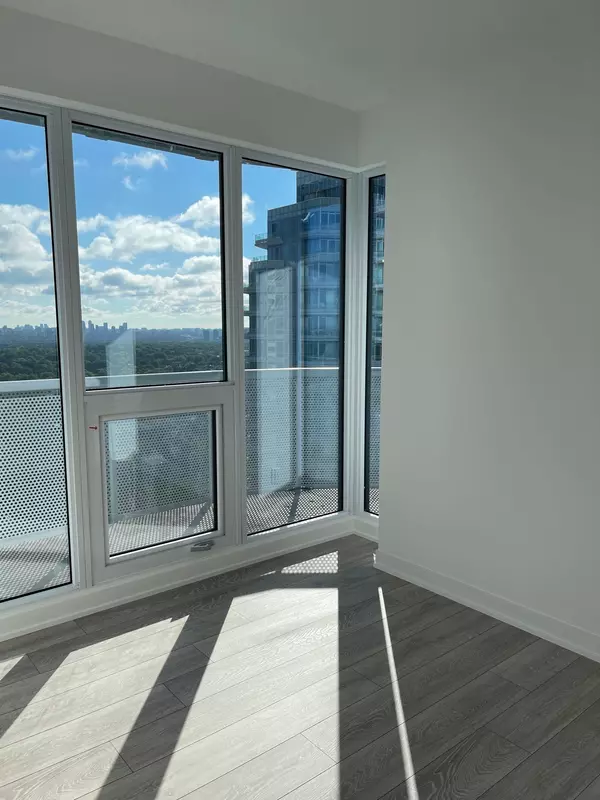 Toronto C14, ON M2N 4L8,15 Holmes AVE #2311