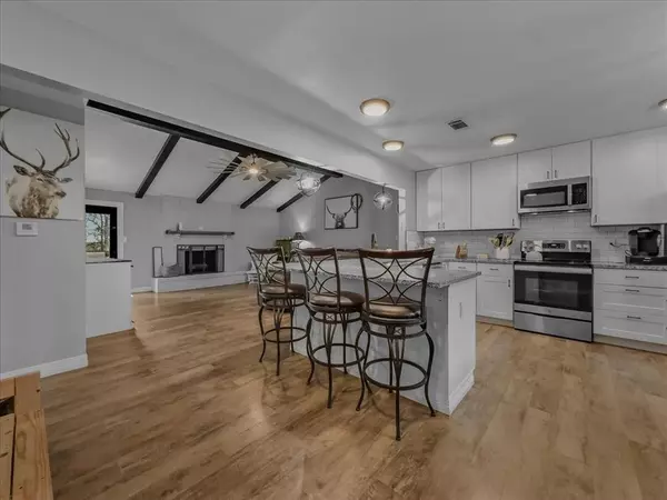 Milford, TX 76670,504 E Water