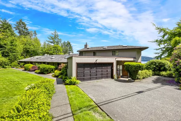 Duncan, BC V9L 5T4,6797 Beaumont Ave #1