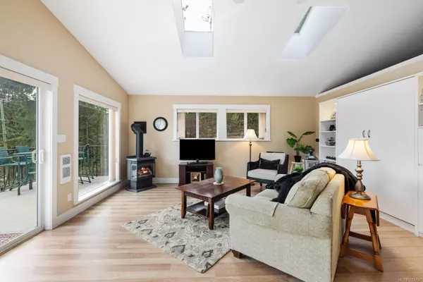 Shawnigan Lake, BC V8H 2C4,1761 West Shawnigan Lake Rd