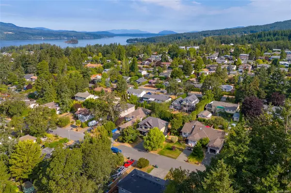 Central Saanich, BC V8M 1C8,1092 Lucille Dr