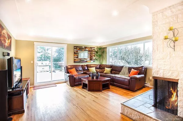 View Royal, BC V9B 1K8,12 Jedburgh Rd