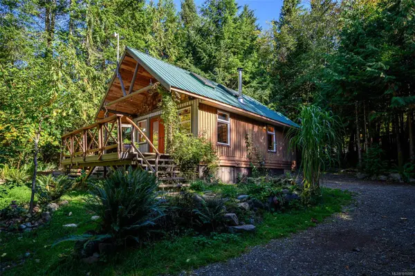 Sayward, BC V0P 1R0,584 Sabre Rd