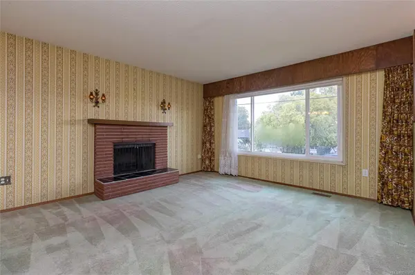 Sidney, BC V8L 2T2,9590 Epco Dr