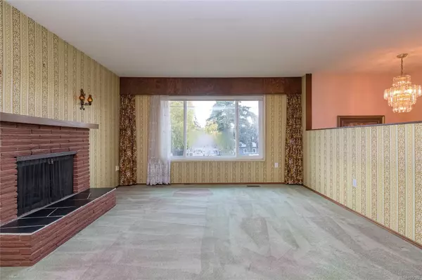 Sidney, BC V8L 2T2,9590 Epco Dr